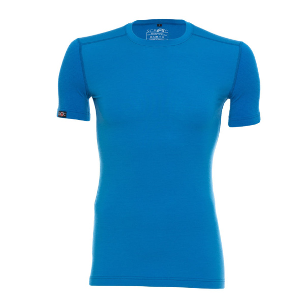 Unser Model trägt das sMerino 190 Shirt Junto dunkelblau für Herren in Größe S.