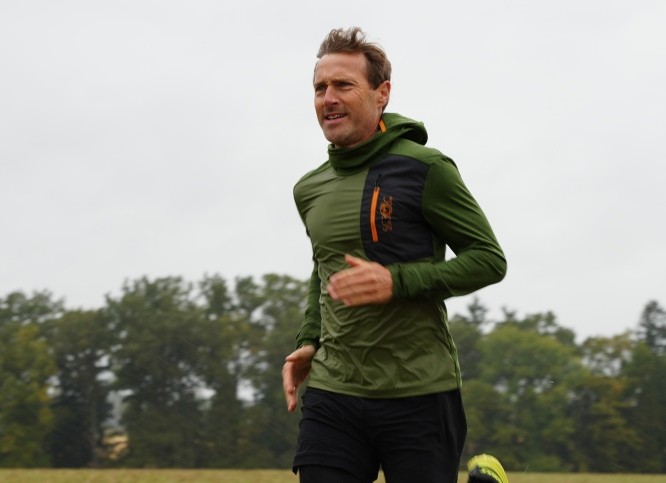 Entdecke Merino Laufbekleidung und Trailshorts von SCROC