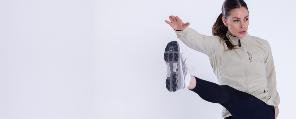 Merino Sportbekleidung Damen für den Frühling und Sommer von SCROC