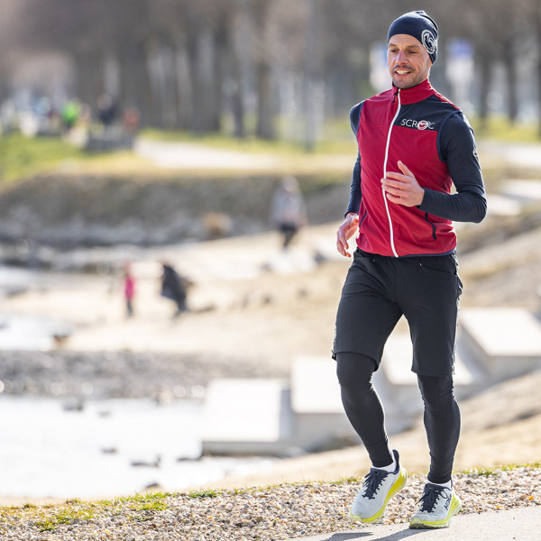 An kalten Tagen kann die sCooltec Merino Shorts Sorto auch als Überhose getragen werden.