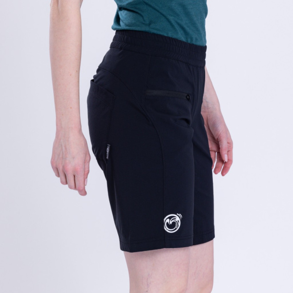 Seitenansicht der sCooltec Merino Shorts Mila w für Damen von SCROC.