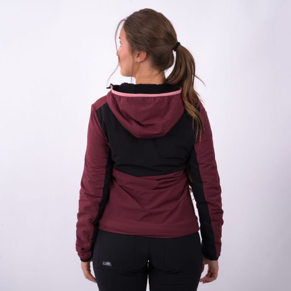 Rückansicht der sEvo Merino Jacke Ora w in weinrot für Damen von SCROC