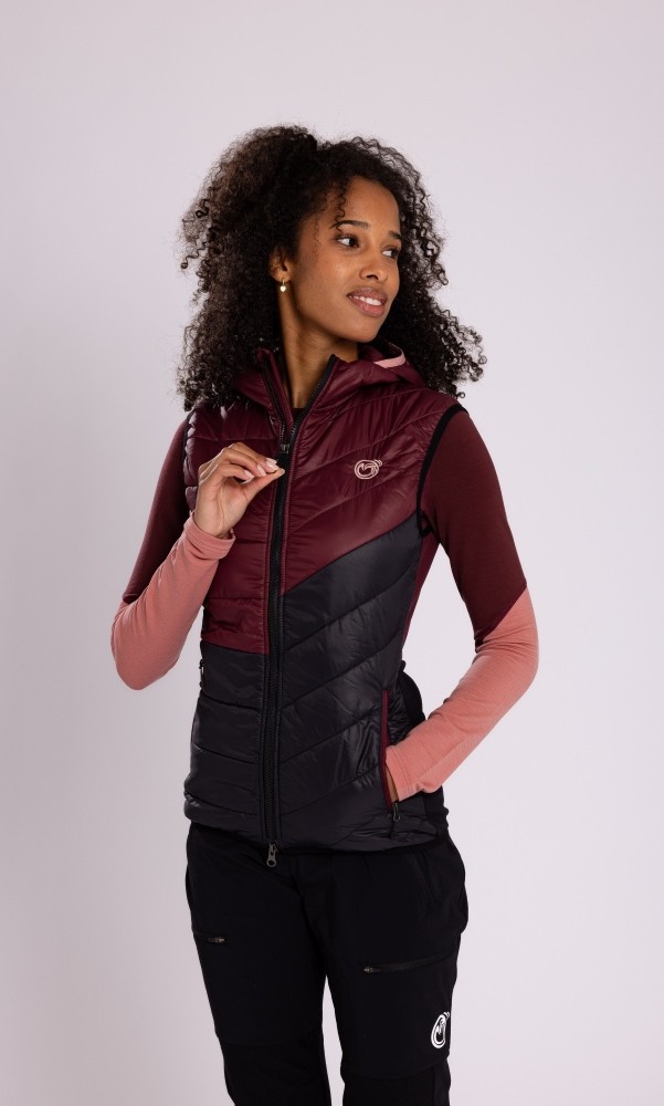 sLoft Merino Hybrid Weste Digna w für Damen in weinrot - Merino Weste als Zwischenschicht oder äußerste Schicht - SCROC