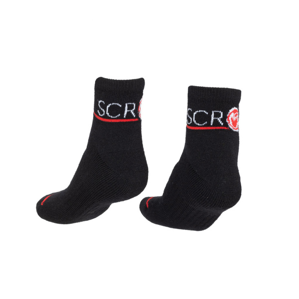 sMerino 190 Socken Nia schwarz sind geruchsneutralisierend und weich zu tragen.