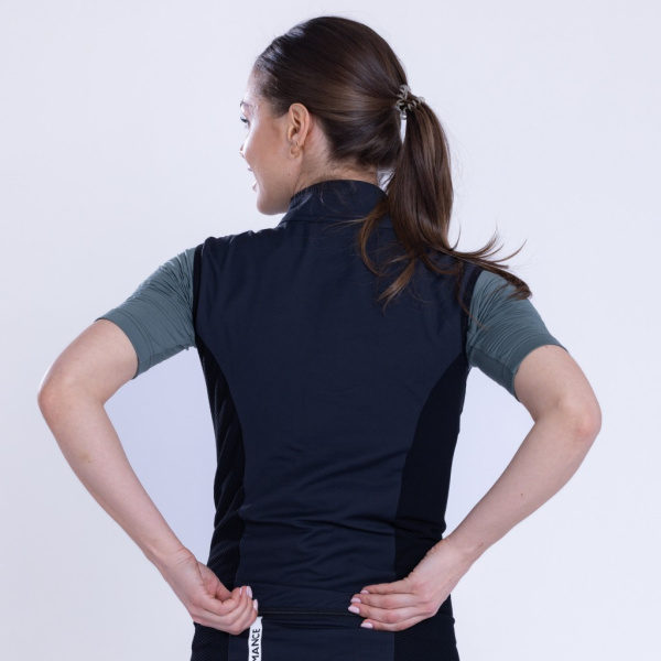 Rückansicht der sPerformance Merino Weste Bezoni w für Damen von SCROC.