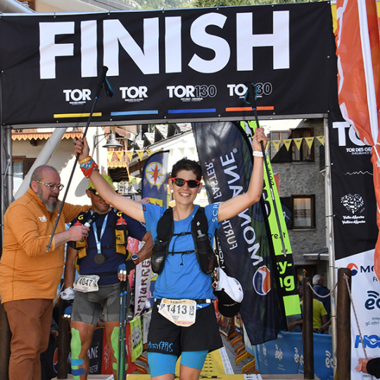 TOR Finish Sigrid Huber Trailrunnerin in Merino Sportbekleidung von SCROC.