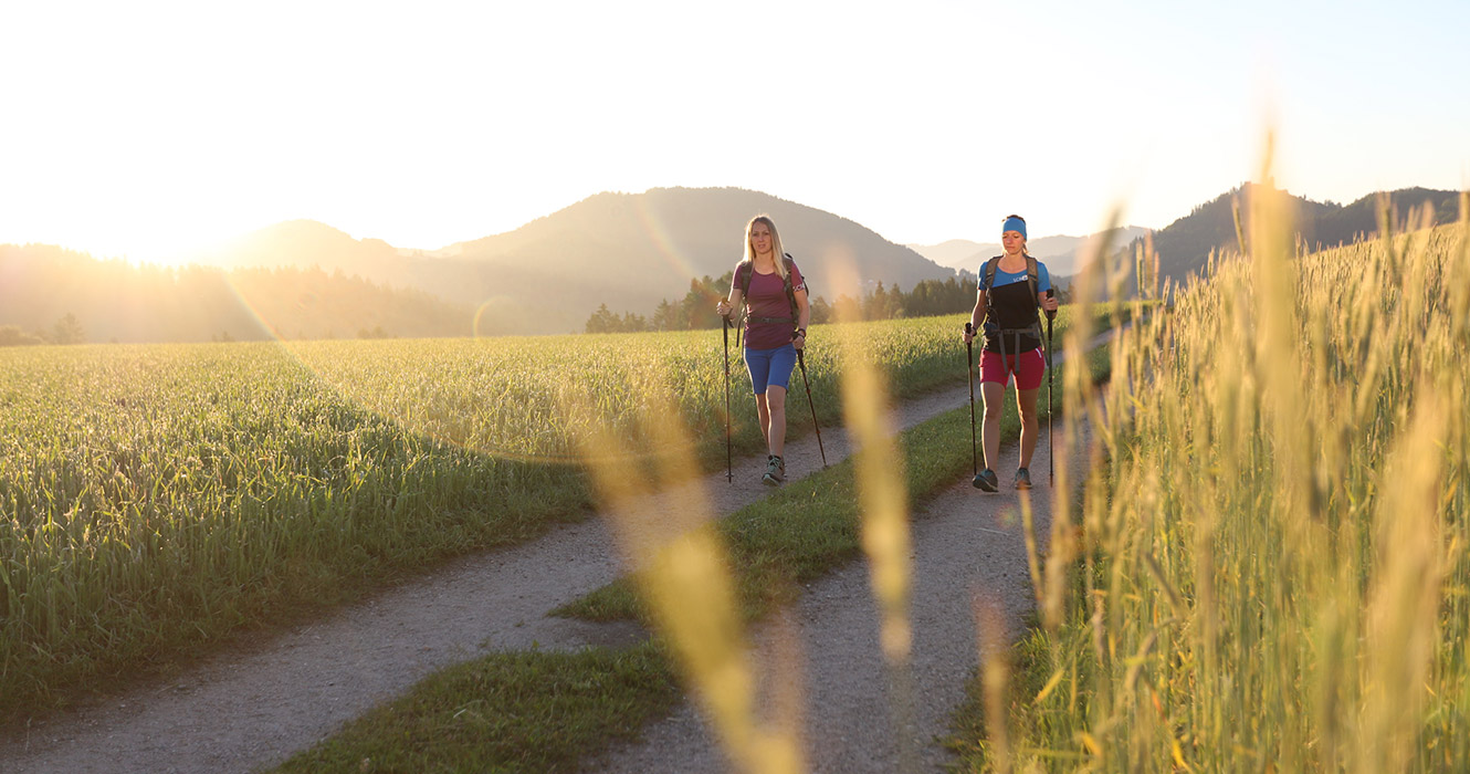 Weitwandern & Pilgern mit Merino Shirts von SCROC.